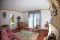 Belle Maison Avec Piscine en Coeur de Ville