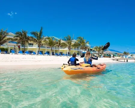 Sea Glass at the Reef - Luxury King Beach Front Condo On The Beach