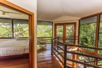 Incredible Tropical Retreat Full of Monkeys, Sloths, Toucans and much more