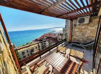 Luxury Penthouse Apartment with Panoramic Sea Views