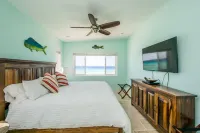 Luxury Penthouse!! Courtesy SUV Included, PaddleBoards, Bikes, Chairs & More! Hotels in der Nähe von Turks and Caicos National Museum