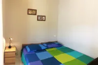 Directly on the lake with terrace