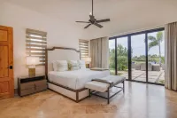 Diamante Golf Villa on Oasis Course Four bedroom home with full-time housekeeper