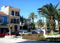 Villa with fantastic sea view and garden, 4 guests Hotel in zona Nirikos Camping