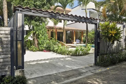 Newly renovated Villa in Santa Teresa centre