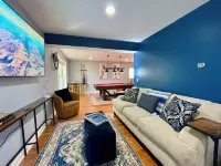 New 2 Bedroom Condo /Walk to Beech Mountain Ski Resort/Game Room/Fireplace