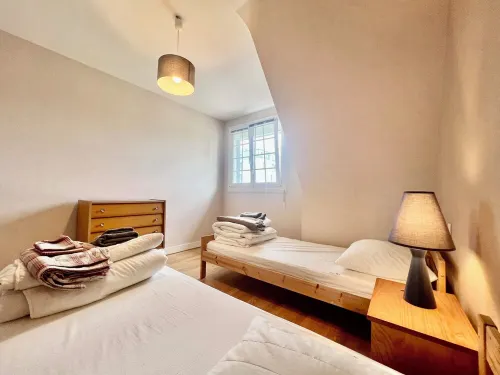 Charming neo-Breton house 2 steps from the sea Parking Wifi fenced garden
