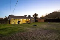 Steps away from the serene, picturesque mountains in the north valley skyline. Hotels near Arizona State University West Campus