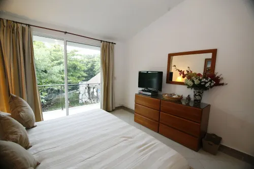 Vacation with All the Comforts of Home. Your Best Holiday Yet!