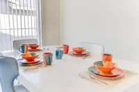 KING SIZE BED! MASSAGE CHAIR! EV CHARGER~~OVERHEAD SHOWER!15 Minutes From Strip!