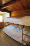 OCEAN FRONT/BEACH access, RENOVATED House Private Lot, PET Friendly, Short Term Hotels in Gabriola