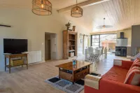 Bel Appartement sur le Port de La Flotte Hotels in La Flotte