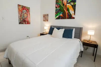 Home in the heart of the city Hotels near Me Salvé