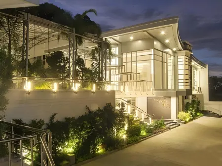 The Citywalk Suites Apartment Inc. Отели рядом с достопримечательностью «Parish Of The Immaculate Heart of Mary»