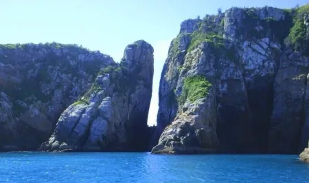 Kitnete Located in the center of Arraial do Cabo Aptos for 6 adults Отели рядом с достопримечательностью «The Small Beaches»