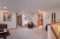 Relax & Recover Mountain Retreat - Hot Tub + Sauna + Home Gym