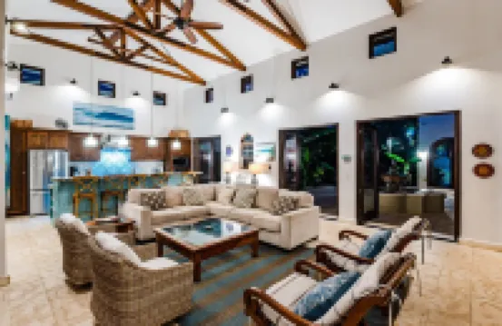BEACHFRONT 5BR Luxury Villa "Carolina Del Mar", Memorable Sunset Views.
