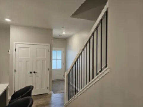 Completely Modern Furnished Private House Near Mayo Clinic