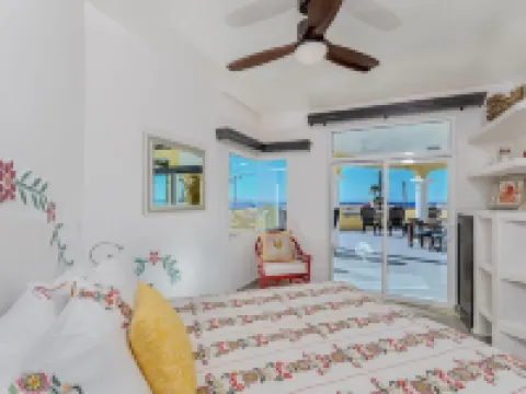 MODERN 5 Star Home in Las Conchas. IMPECCABLY CLEAN,  A+ views. PRIVATE Hotels in Rocky Point