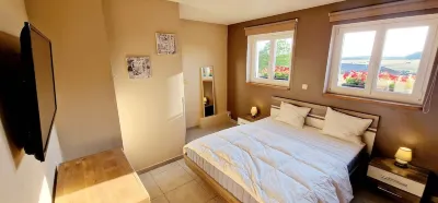 Le Chant du Coq Studio Touristique - Chassepierre - Belgique Các khách sạn ở 