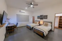 Casa San Francisco with pool, patio and bbq grill