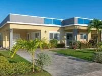 Beachfront 4 Bedroom Luxury Villa with Pool, Chef, Butler Hotels in Saint Ann’s Bay