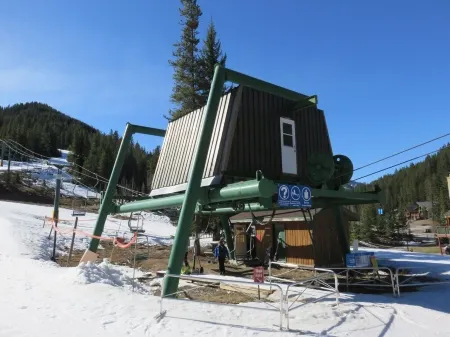 Trappers Delight - golf & bike paradise newly renovated in the Toby Creek Lodge.