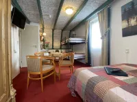 Hotel & Restaurant de Fortuna Hotels in Edam-Volendam