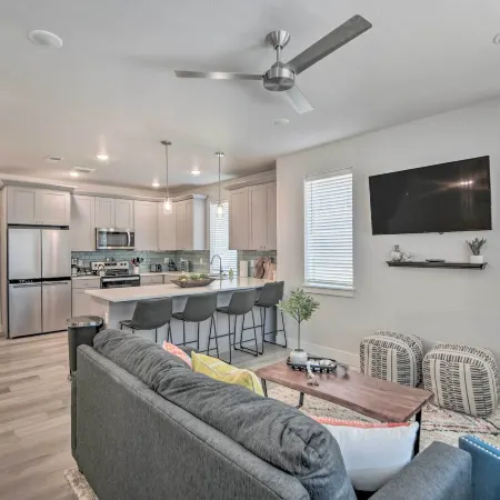 Gorgeous Greeley Getaway - Close to Parks!