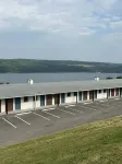 The Hotel Laurel at Seneca - parking