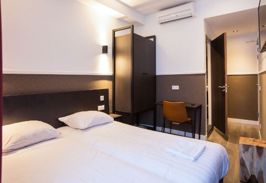 버짓 호텔 마노파 내부 객실