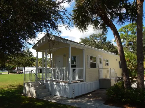 羅德朗納旅遊度假山林小屋