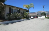 Town and Country Inn - parking
