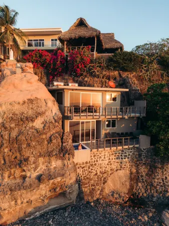 Casa de Mar Hotel and Villas