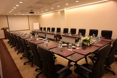 Akkoc Boutique Hotel Отели рядом с достопримечательностью «F E H M İ Ö Z E L T Ü R K A Y T Ü N E L İ 3 0 0 M T .»