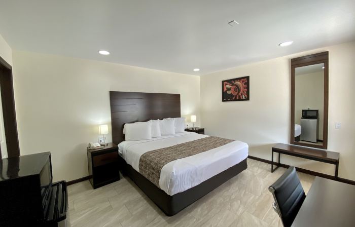 Roswell Inn