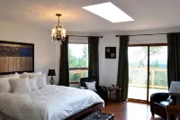 Armand Heights Hotels in Ganges Harbour