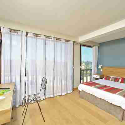 Logis Hôtel le Belvédère Rooms