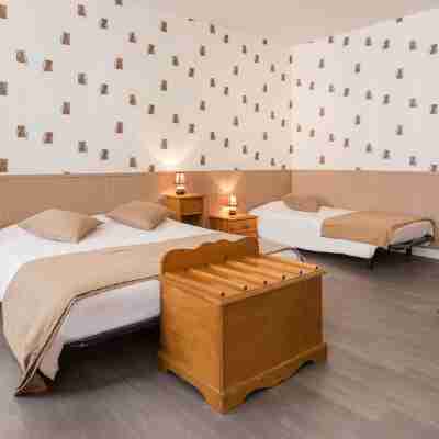 Logis Hôtel Restaurant le Védaquais Rooms