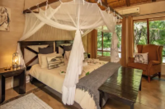 Thornhill Safari Lodge