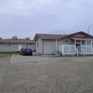 Moosomin Motel