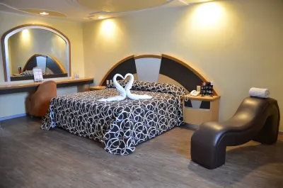Hotel Plaza Camarones - Solo Adultos Hotels near Load Logistics and Administration