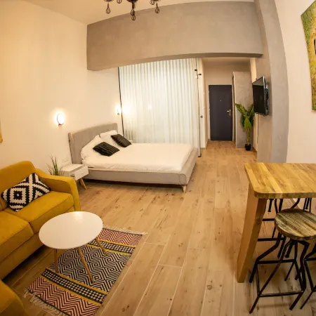Eshel Mansion - Boutique Suites