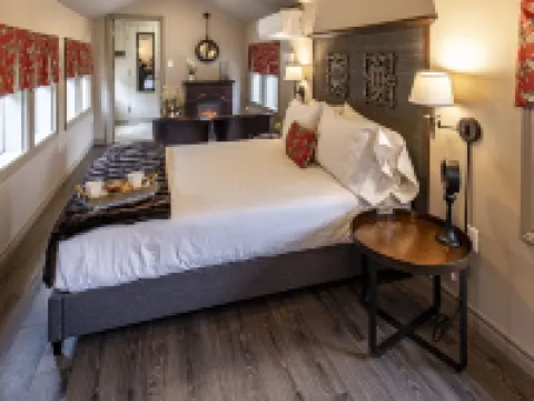 Shamrock Suites โรงแรมในCarleton County