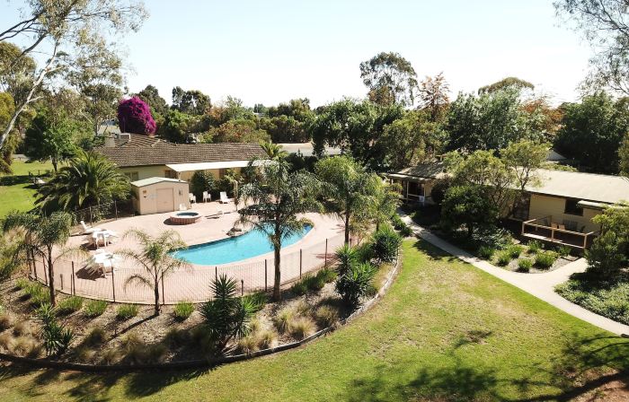 Winbi River Resort Holiday Rentals