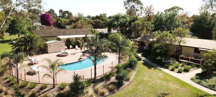 Winbi River Resort Holiday Rentals Hotéis em Moama
