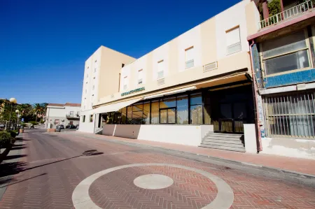 Hotel Don Pedro Отели в г. Carloforte