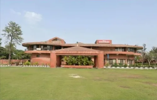 Kingfisher Tourist Resort Hotels in Ambala