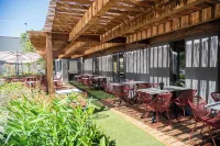 Hôtel du Parc Euromédecine Hôtels à : Juvignac