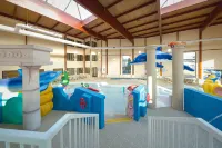 Grand Marquis Waterpark Hotel & Suites